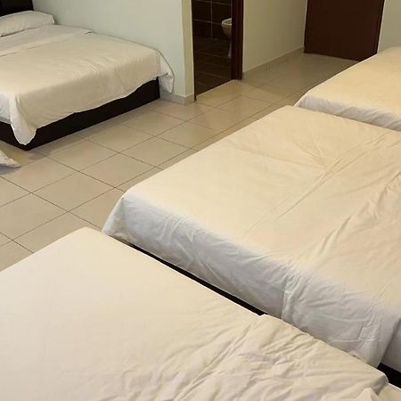 Glorious Straits Hotel  Malacca Extérieur photo