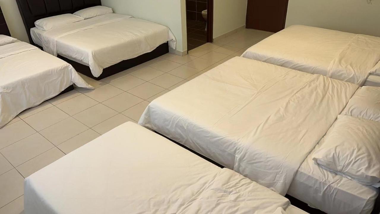 Glorious Straits Hotel  Malacca Extérieur photo